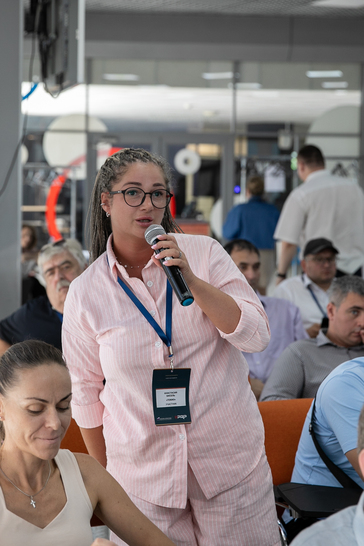 Кисель Анастасия, ресторан Токио, вопрос о работе с лотками на презентации R&D-центра