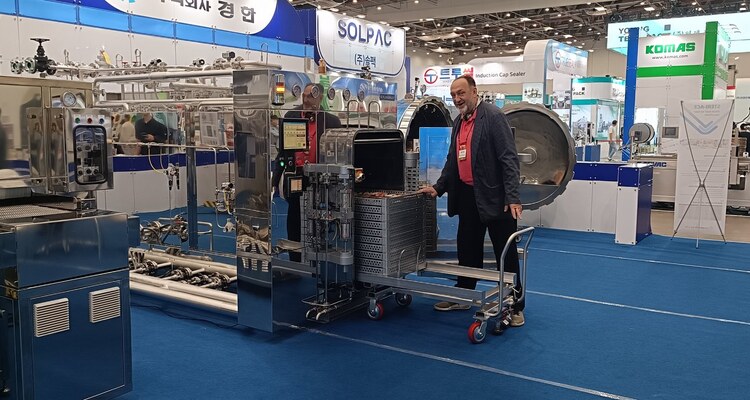 Стенд завода KyungHan с оборудованием для термообработки на выставке K-FOOD EXPO 2026